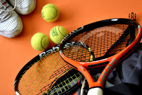 Zoom sur le cordage de tennis