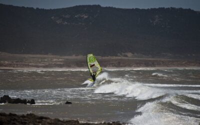 Moulay Bouzerktoun : L’expérience du windsurf ultime à Essaouira, Maroc